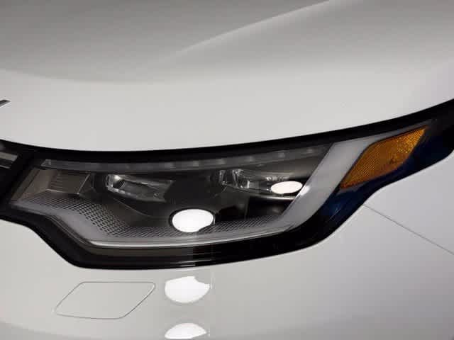 New 2026 Land Rover Discovery S AWD/4WD image 12