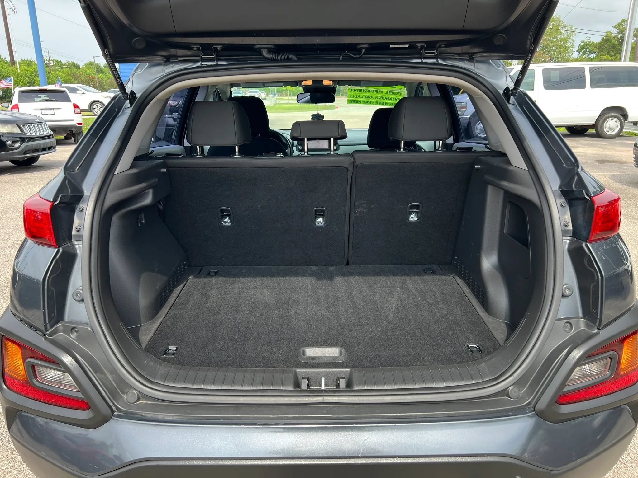 Used 2019 Hyundai Kona SE FWD image 24
