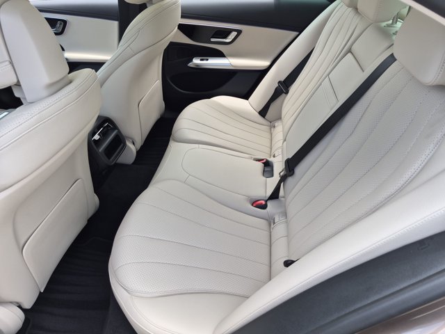 Used 2026 Mercedes-Benz E 350 Sedan image 20