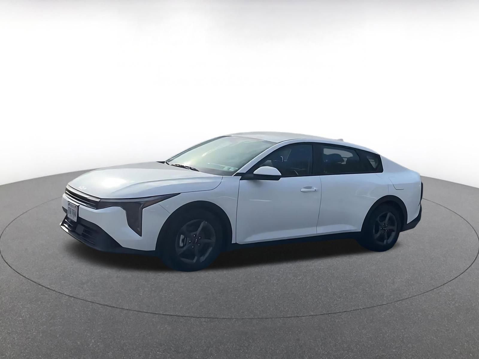 Used 2025 Kia K4 LXS image 8
