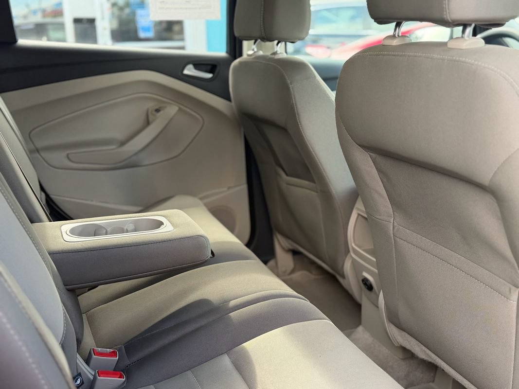 Used 2016 Ford Escape SE AWD/4WD image 23
