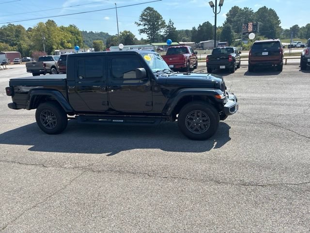Used 2024 Jeep Gladiator Sport AWD/4WD image 56