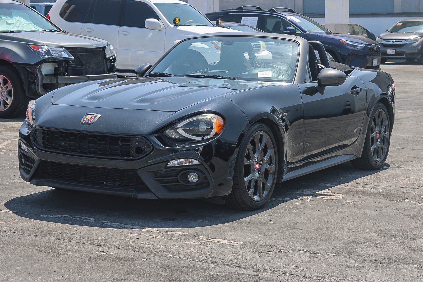 Used 2018 FIAT 124 Spider Abarth RWD image 15