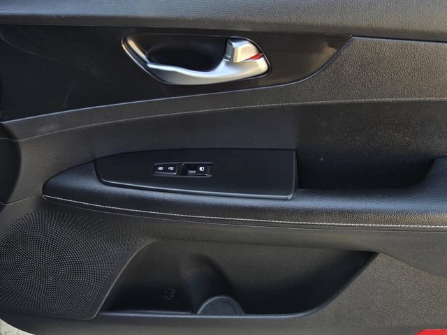 Certified 2022 Kia Forte GT-Line w/ GT-Line Technology Package FWD image 8