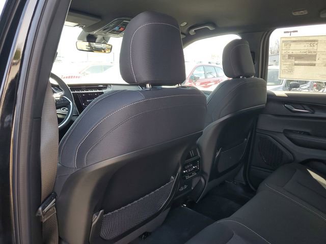 New 2026 Jeep Grand Cherokee Laredo RWD image 12