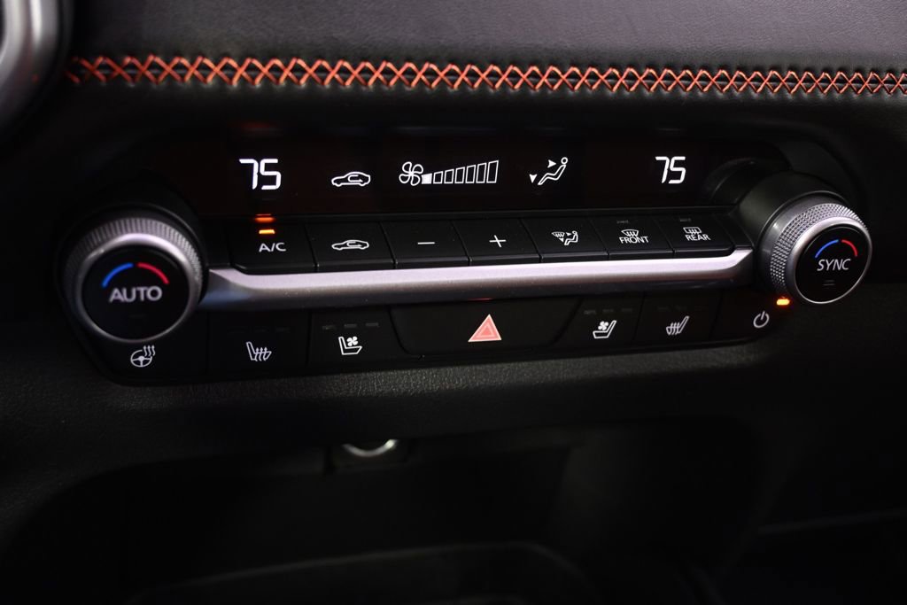 Used 2025 MAZDA CX-50 Meridian Edition image 32