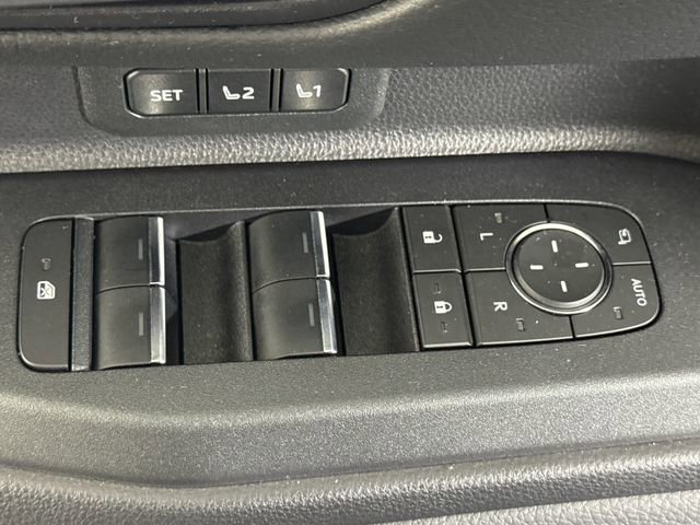 Used 2025 Toyota Land Cruiser w/ Premium Package image 33