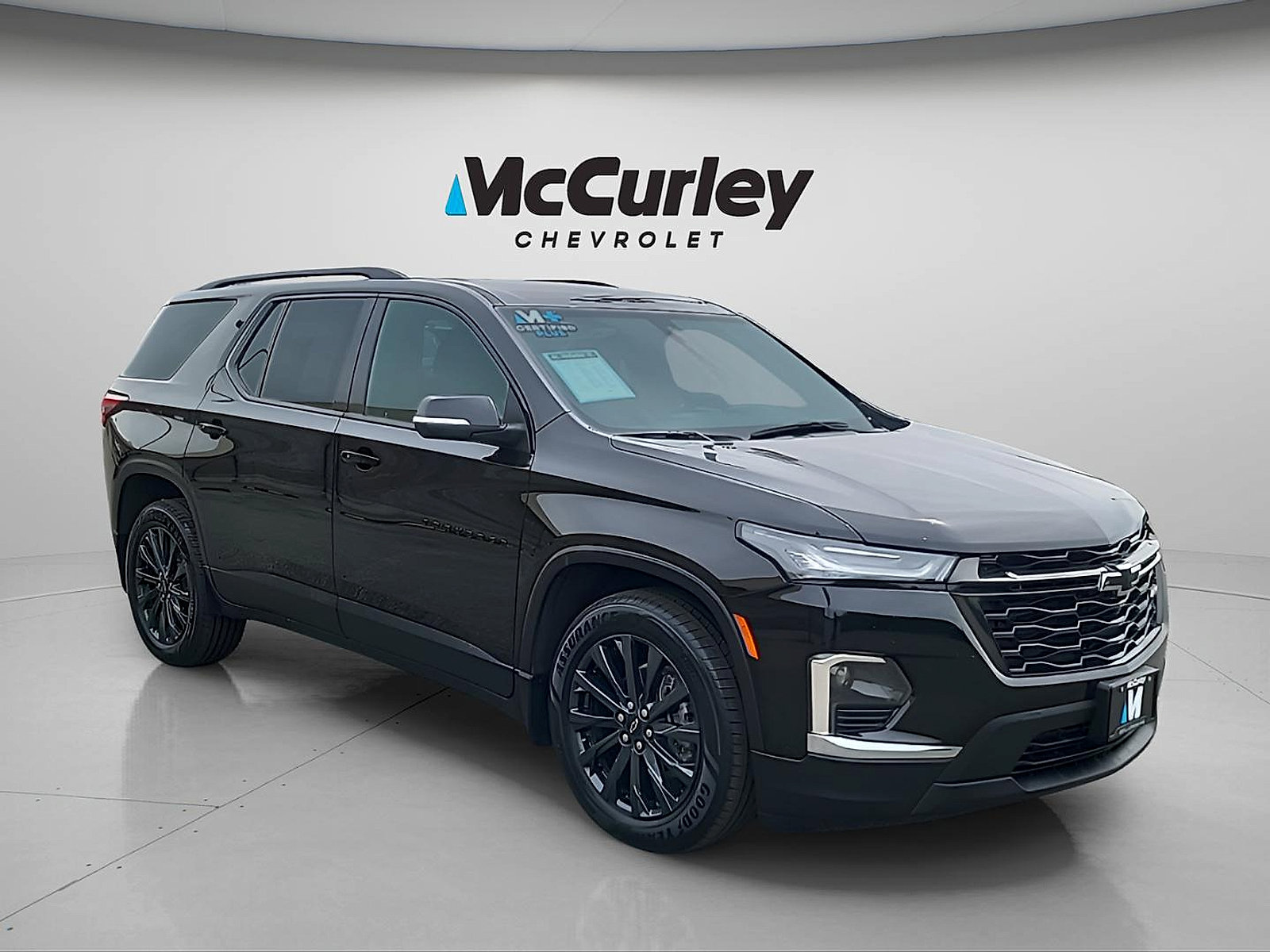 Used 2023 Chevrolet Traverse RS w/ LPO, Floor Liner Package