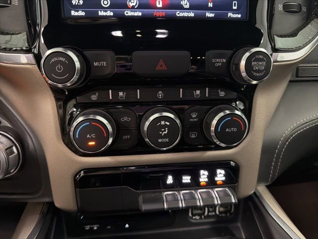 Used 2019 RAM 1500 Laramie w/ Sport Appearance Package AWD/4WD image 22