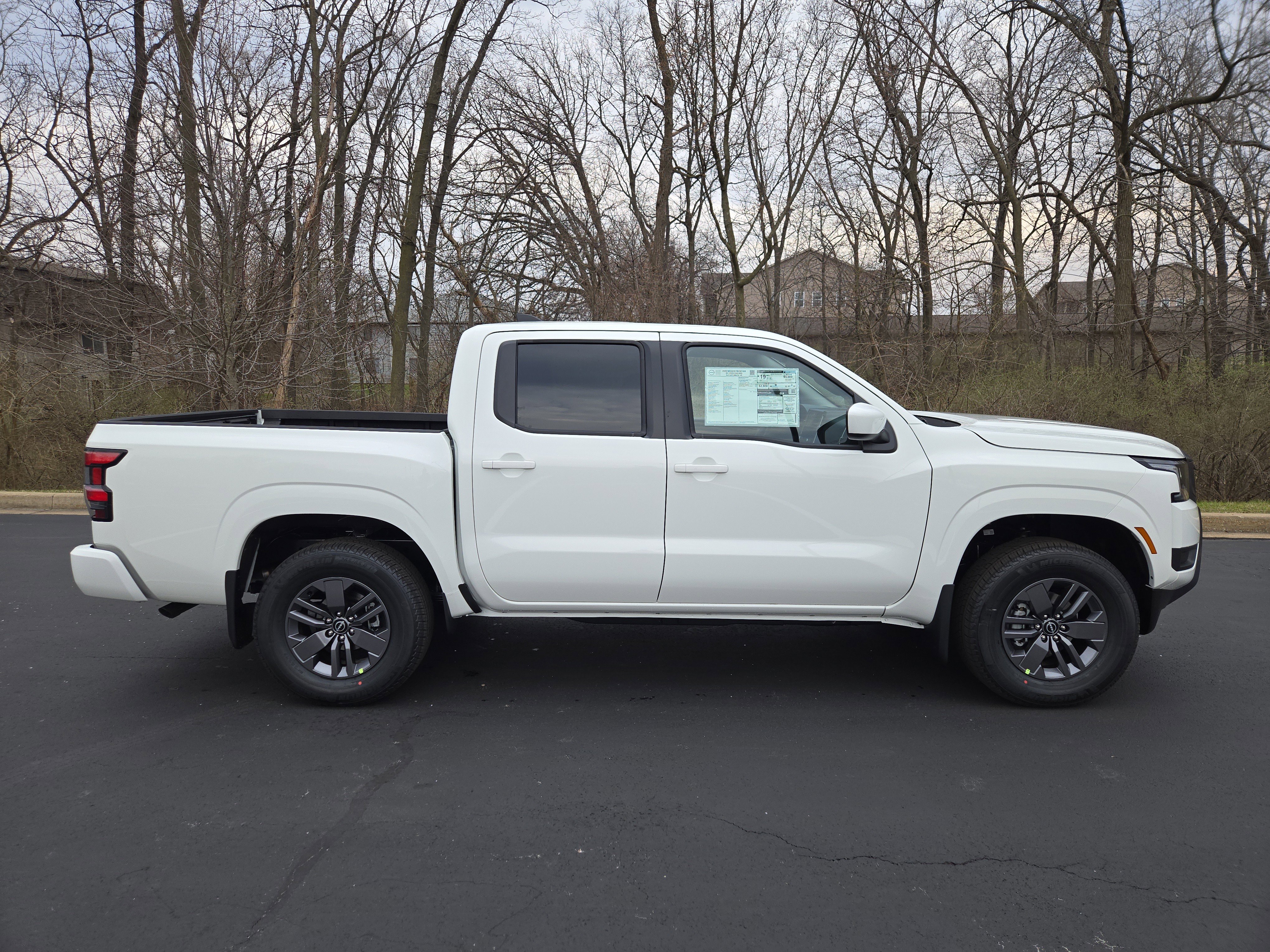 New 2026 Nissan Frontier SV image 2