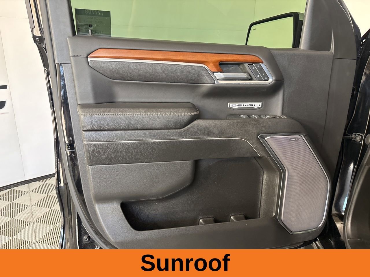 Used 2023 GMC Sierra 1500 Denali AWD/4WD image 8