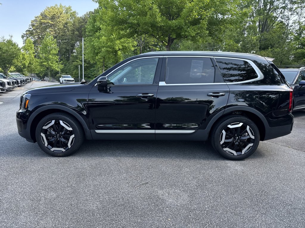 Used 2023 Kia Telluride S w/ S Sunroof Package FWD image 4