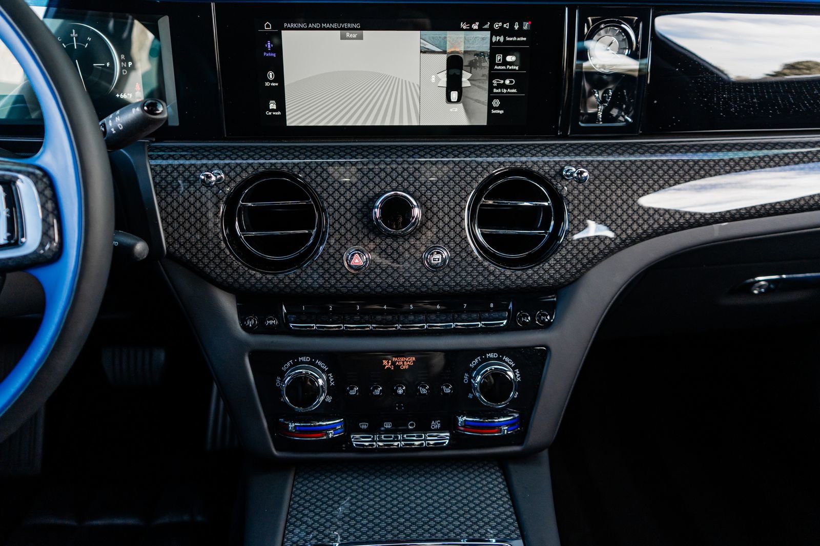 Used 2025 Rolls-Royce Ghost Black Badge image 35
