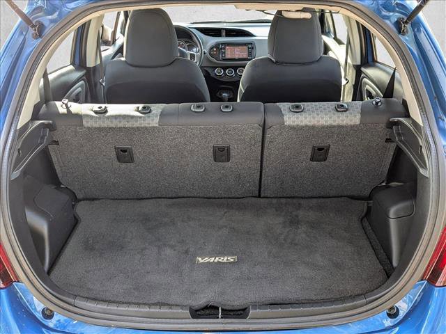 Used 2017 Toyota Yaris L image 6