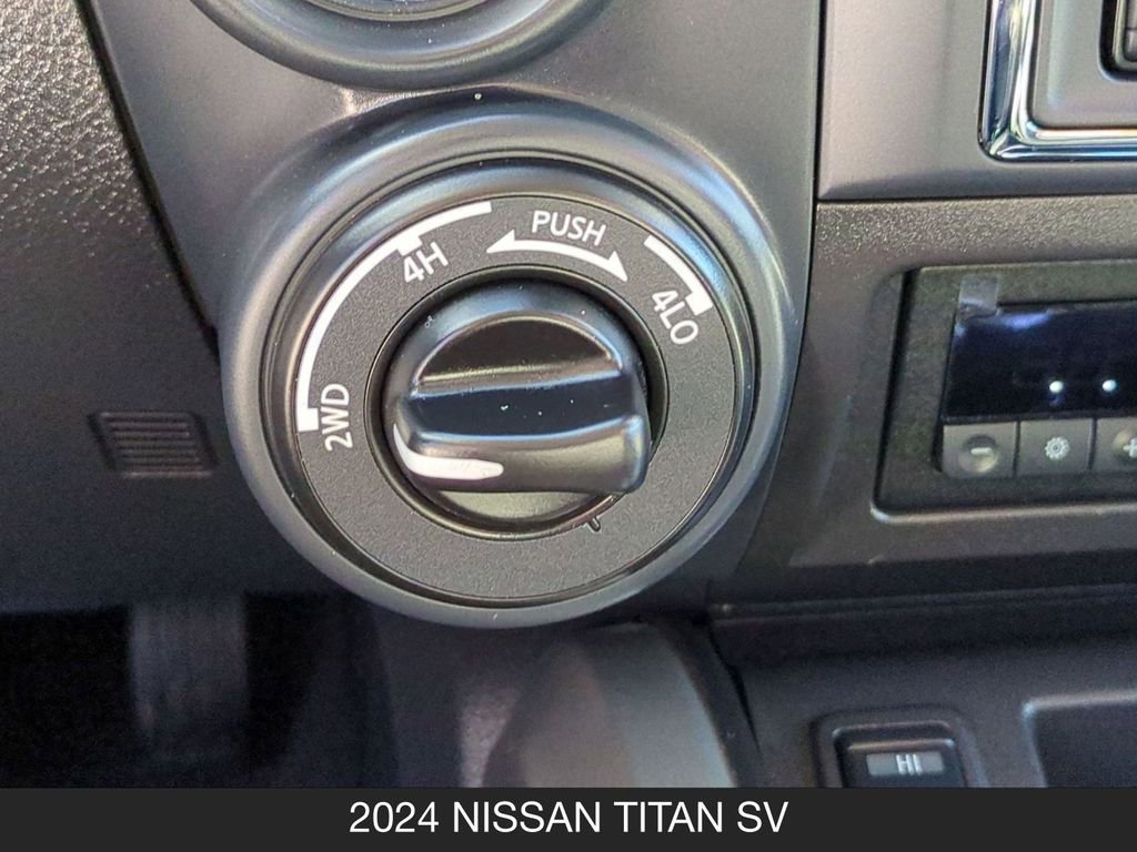 Used 2024 Nissan Titan SV w/ SV Convenience Package image 21