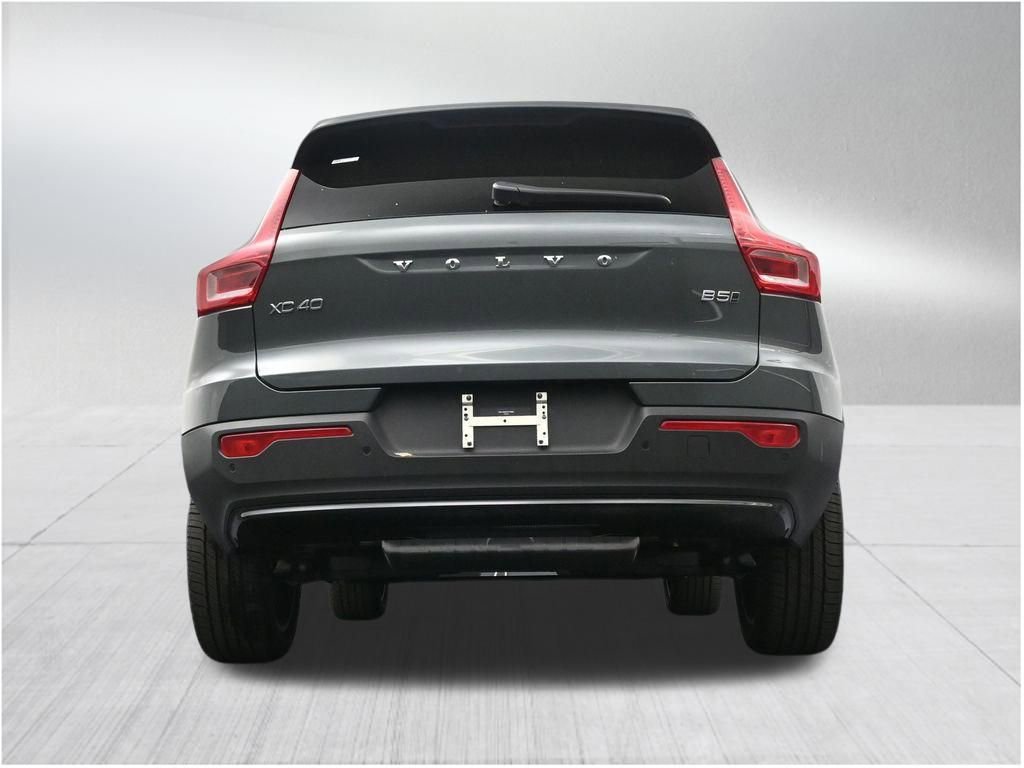 New 2026 Volvo XC40 B5 Plus w/ Protection Package Premier AWD/4WD image 24