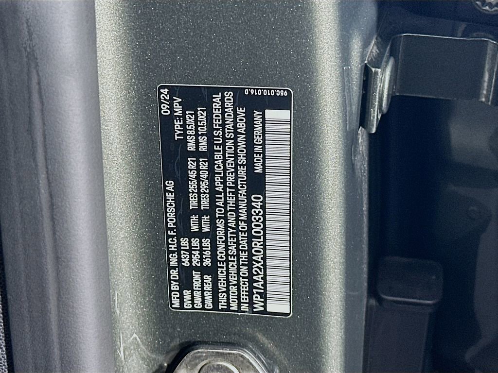 Certified 2024 Porsche Macan 4 Electric image 36