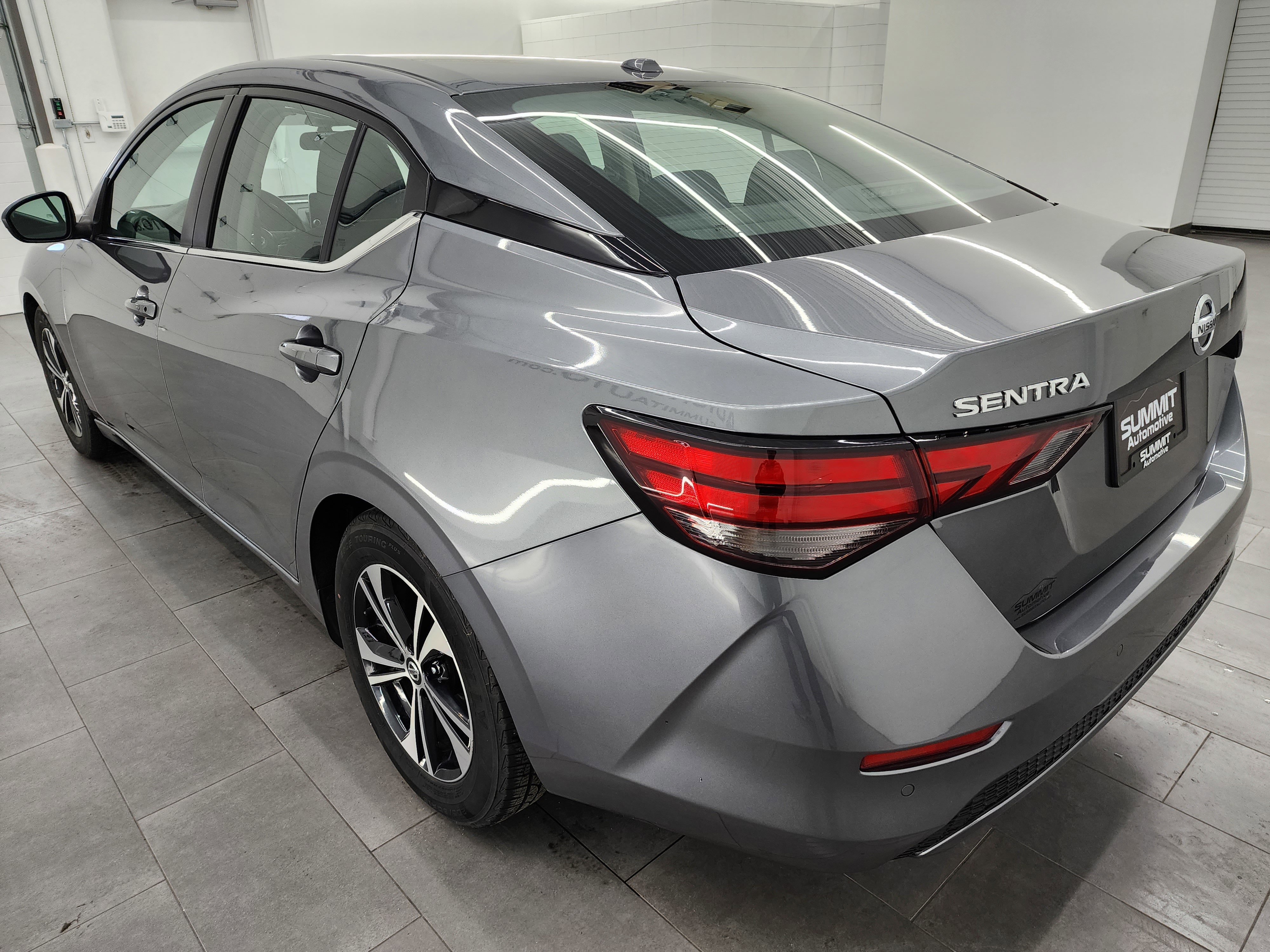 Used 2023 Nissan Sentra SV image 7