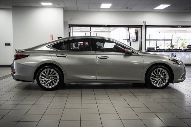 Used 2021 Lexus ES 350 Luxury image 5