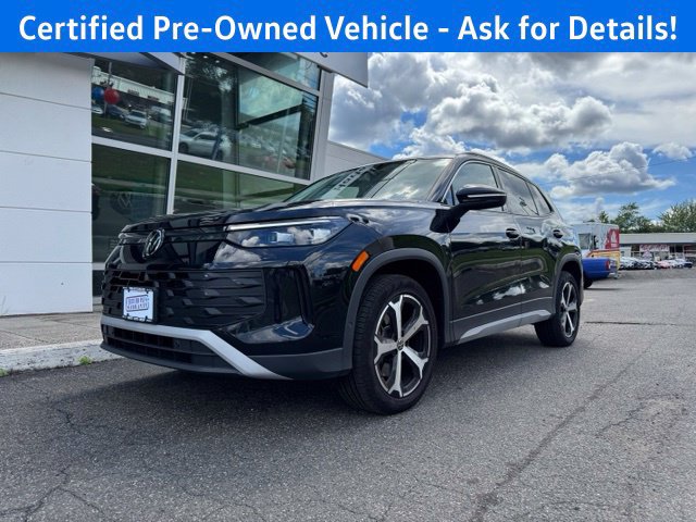Certified 2026 Volkswagen Tiguan SE w/ Panoramic Sunroof Package AWD/4WD image 2