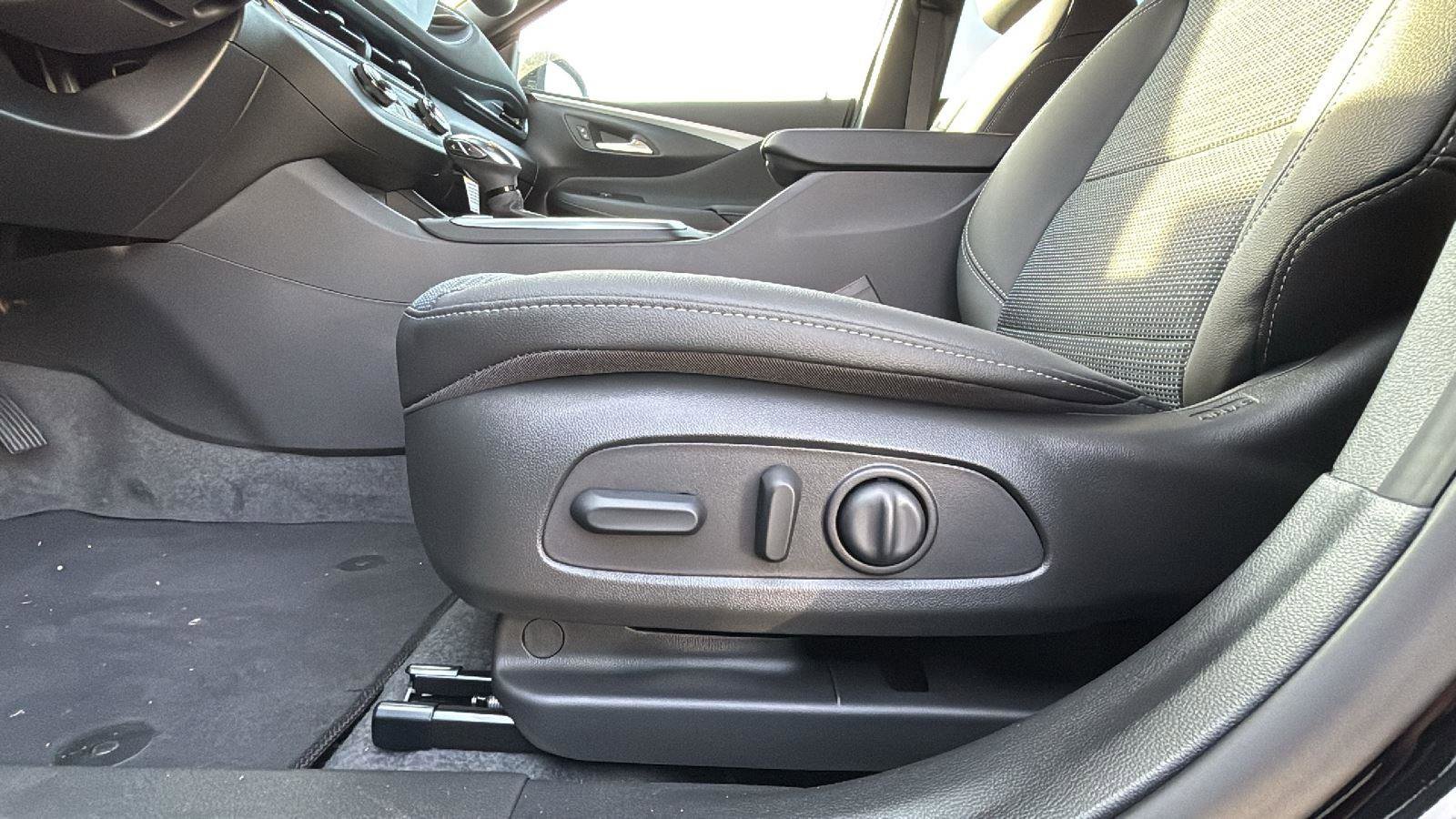 New 2025 Buick Envista Preferred w/ Convenience I Package image 23