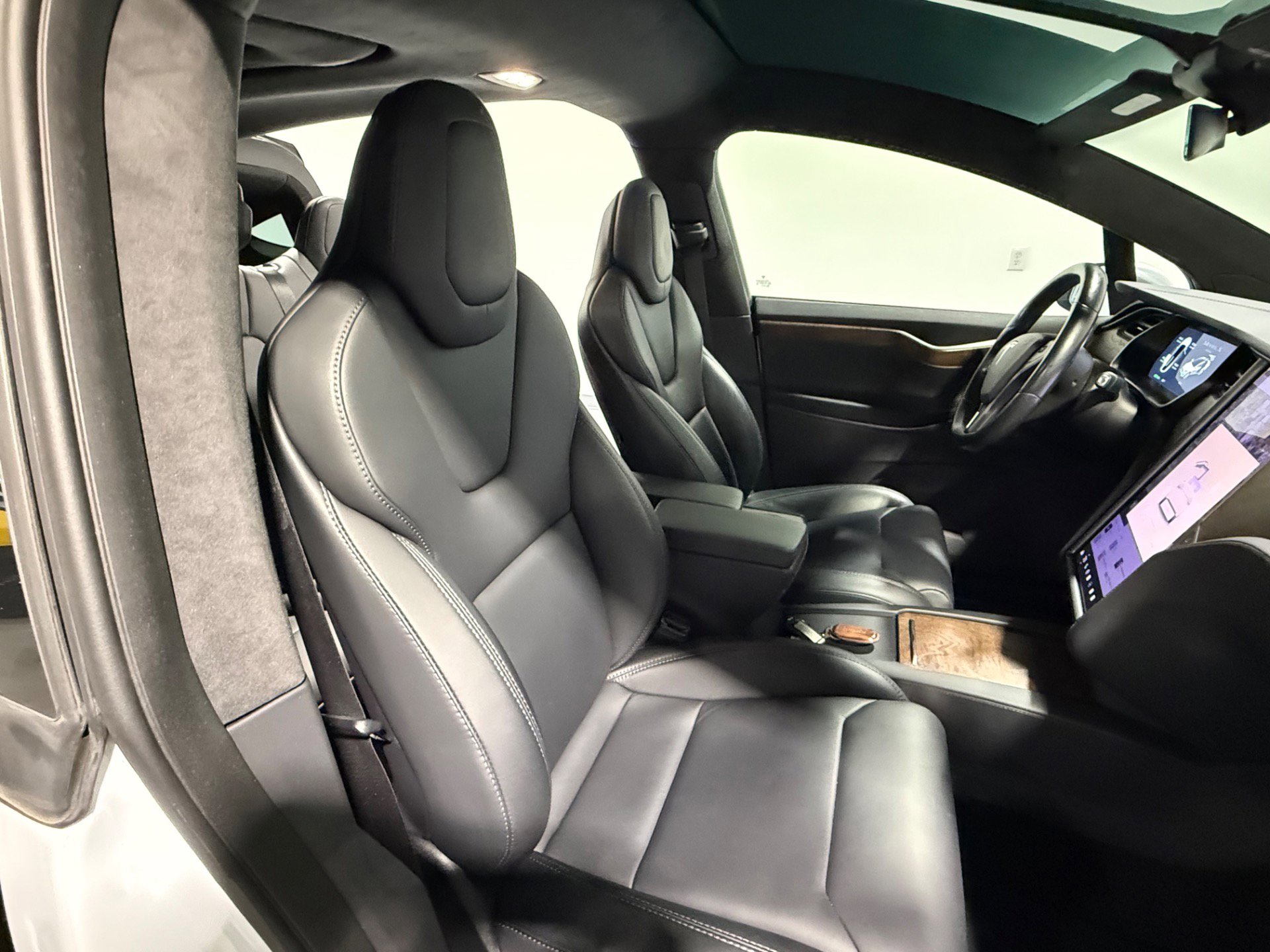 Used 2019 Tesla Model X Long Range image 40