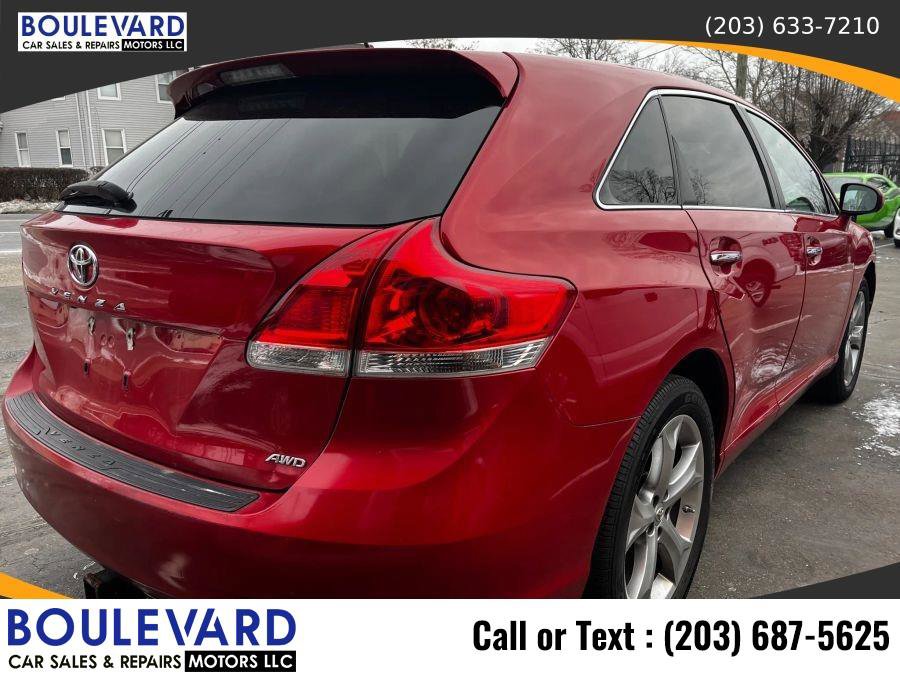 Used 2011 Toyota Venza AWD w/ Comfort Pkg image 4