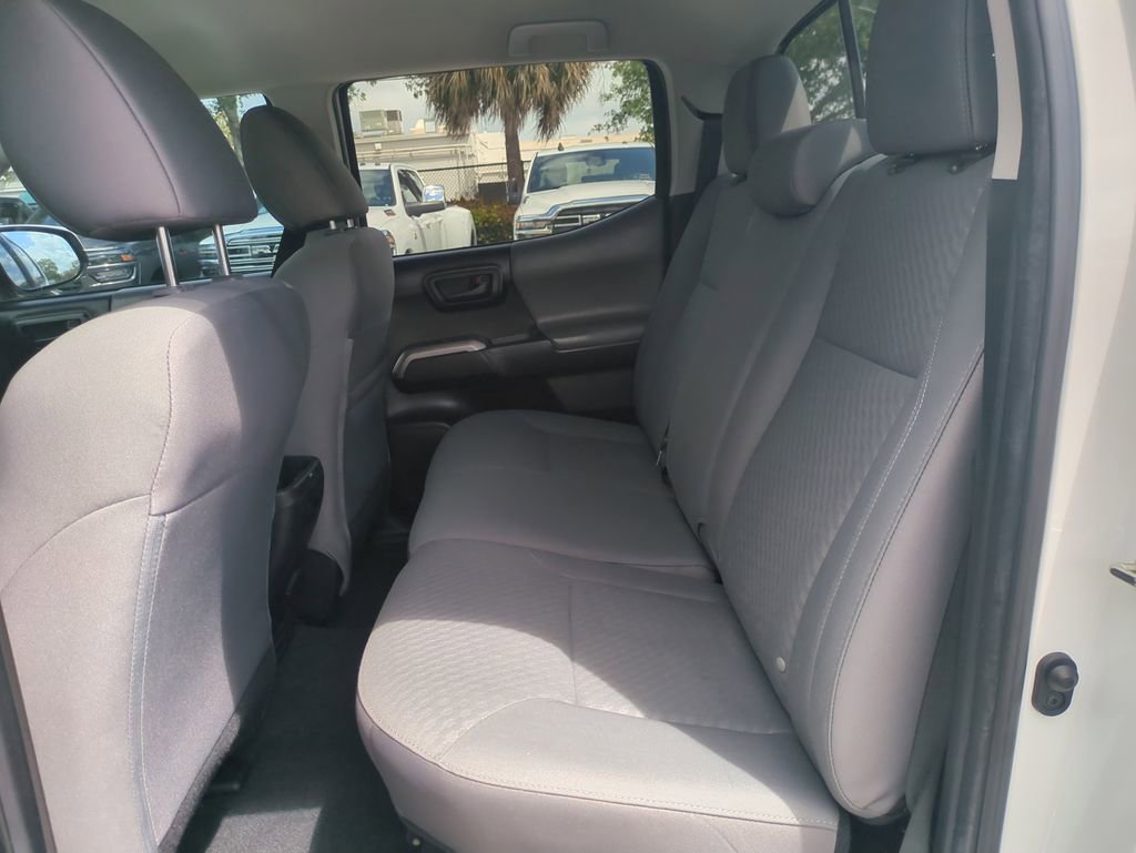 Used 2022 Toyota Tacoma SR5 w/ Technology Package RWD image 15