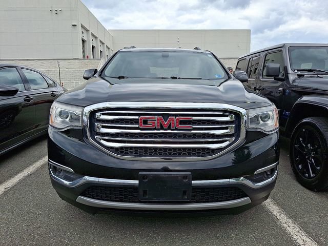 Used 2017 GMC Acadia SLT FWD image 2