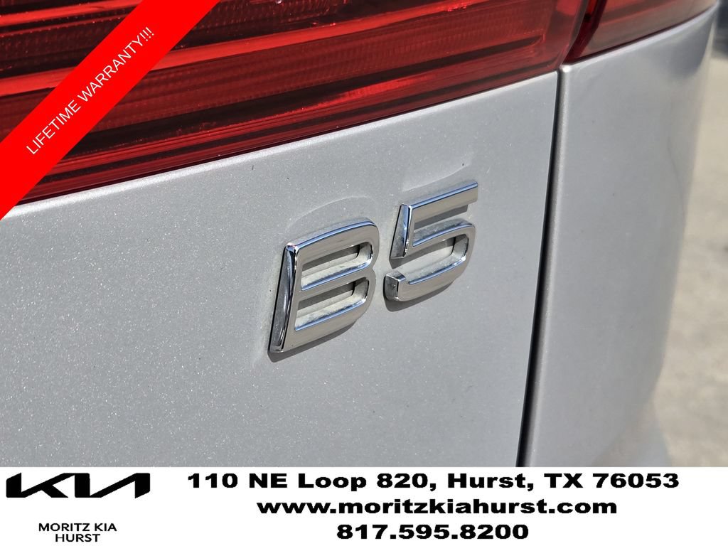 Used 2023 Volvo XC60 B5 Plus w/ Protection Package Premier FWD image 16