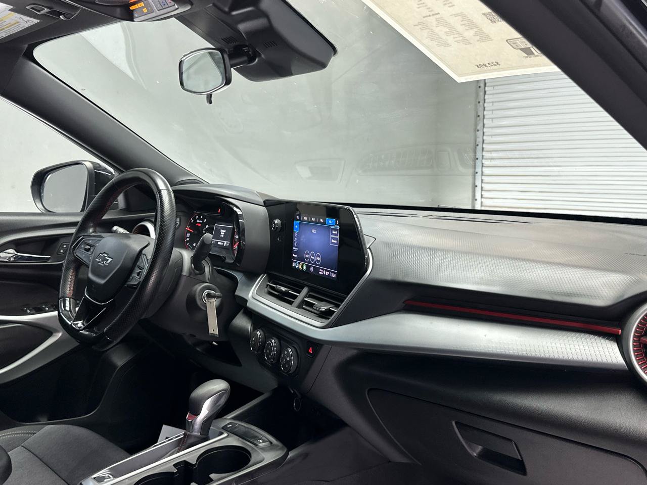 Used 2024 Chevrolet Trax RS FWD image 12