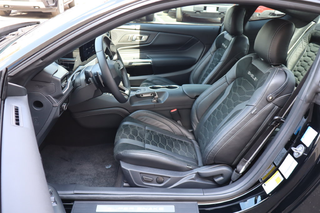 Used 2024 Ford Mustang GT Premium w/ GT Performance Package RWD image 25