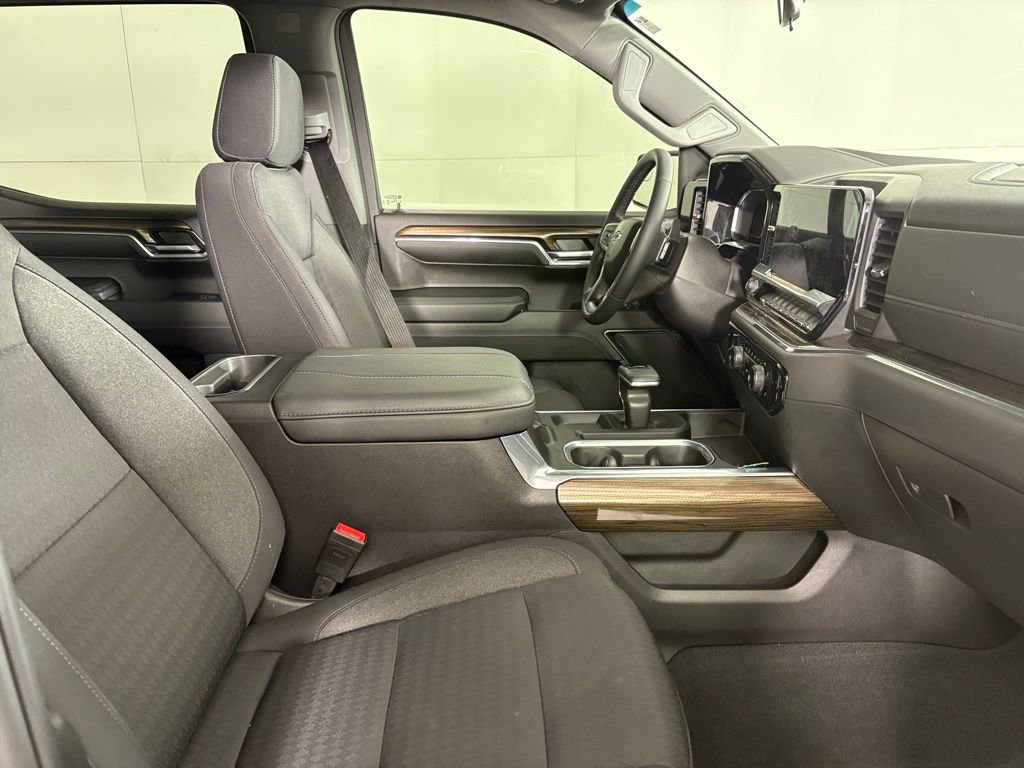 Used 2024 Chevrolet Silverado 1500 LT Trail Boss image 15