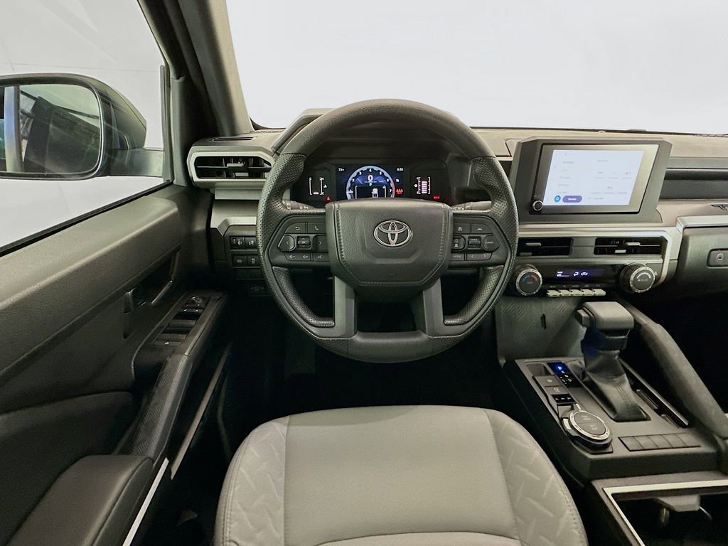 Certified 2025 Toyota Tacoma SR5 AWD/4WD image 21