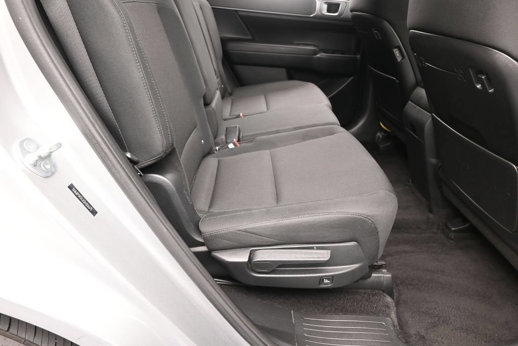 Used 2025 Hyundai Santa Fe SE FWD image 38