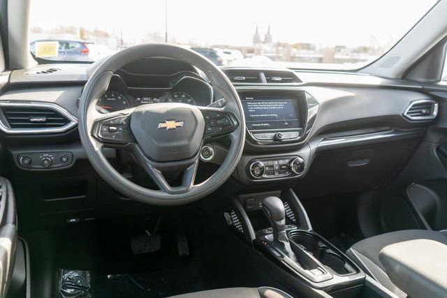 Used 2023 Chevrolet TrailBlazer LT w/ Convenience Package AWD/4WD image 13