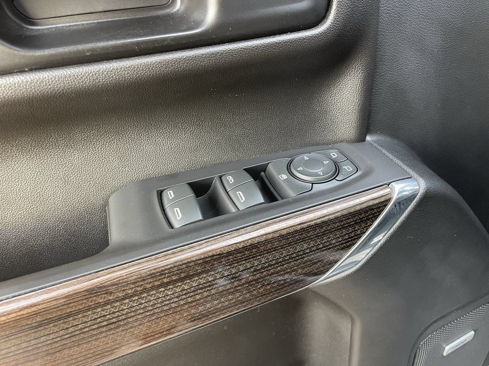 Certified 2020 Chevrolet Silverado 1500 LT Trail Boss AWD/4WD image 23
