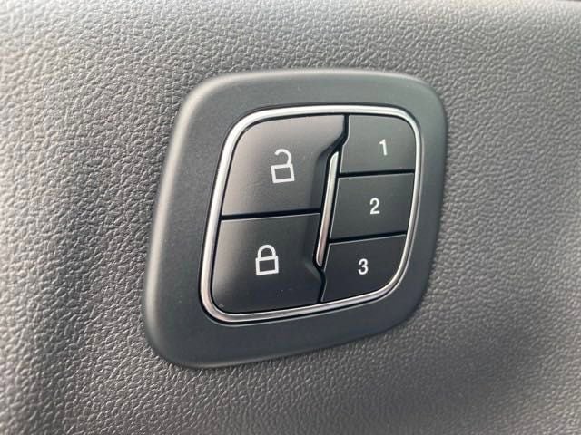 New 2024 Ford Escape Platinum w/ Premium Technology Package AWD/4WD image 35