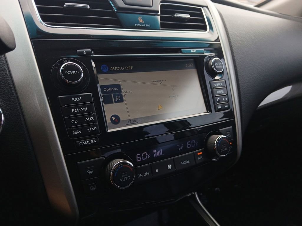 Used 2015 Nissan Altima 2.5 SL w/ Technology Package FWD image 28