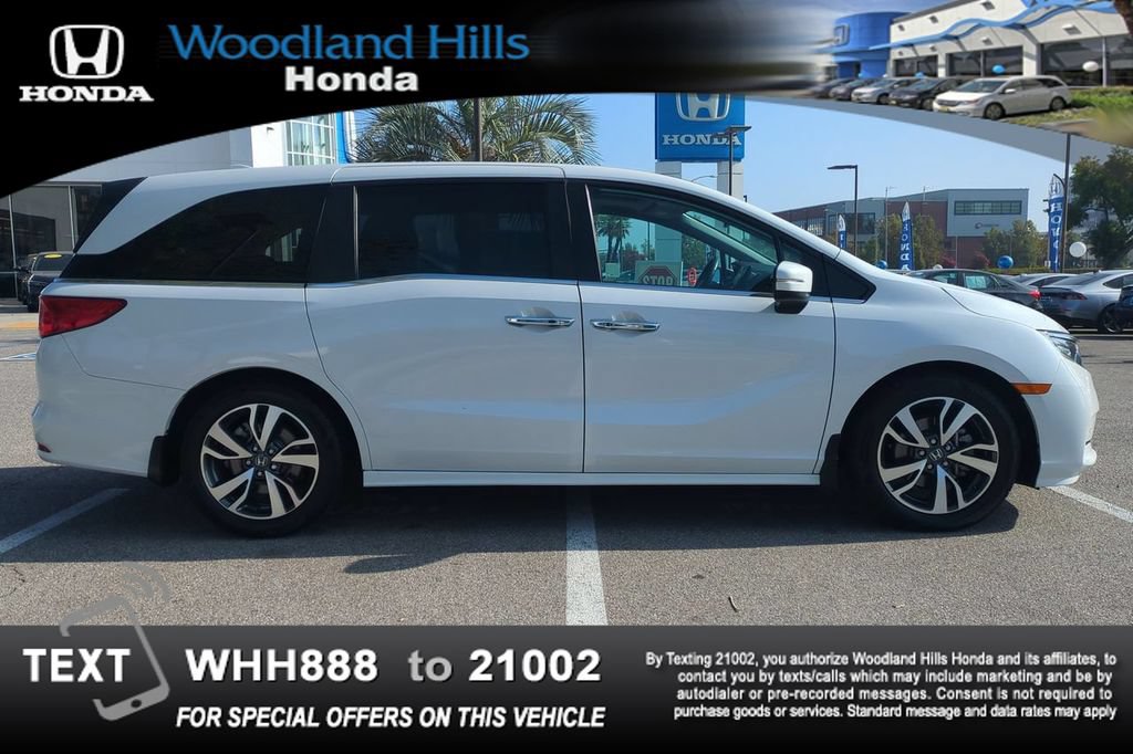 Certified 2023 Honda Odyssey Touring image 4
