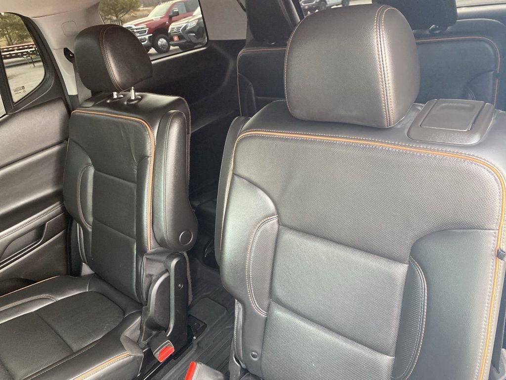 Used 2023 GMC Acadia AT4 w/ Technology Package image 32