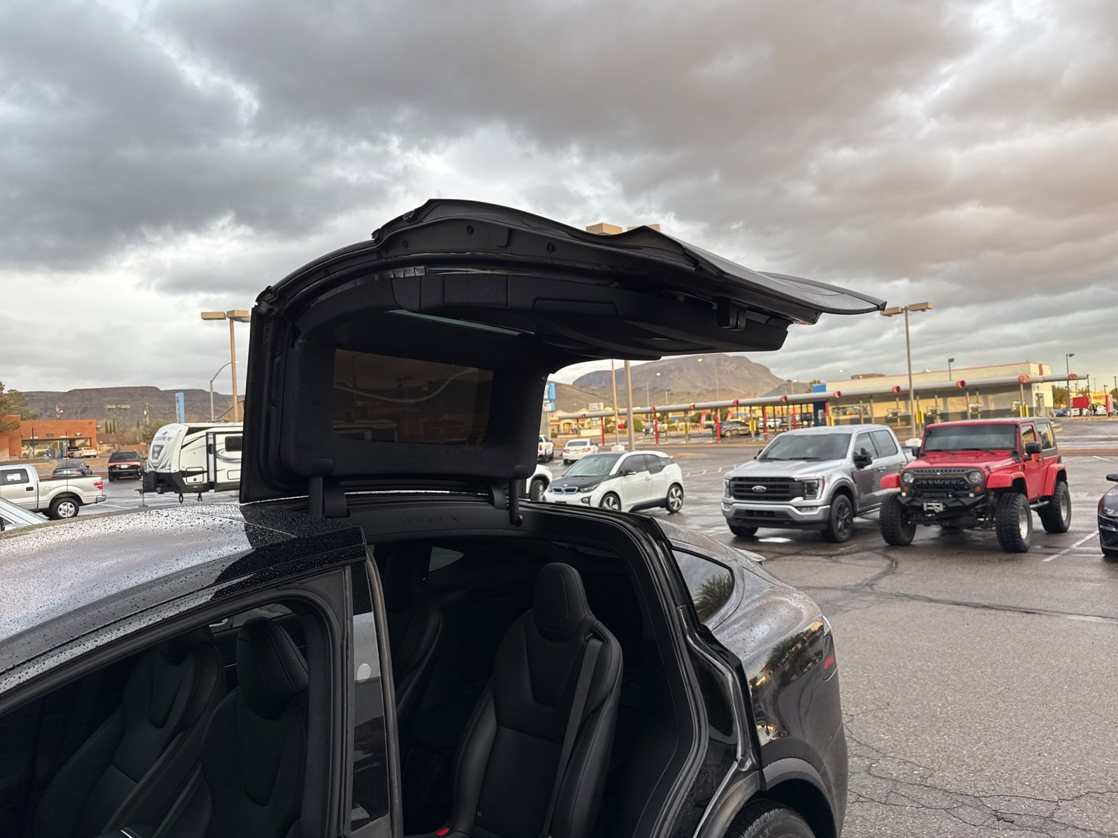 Used 2024 Tesla Model X image 10