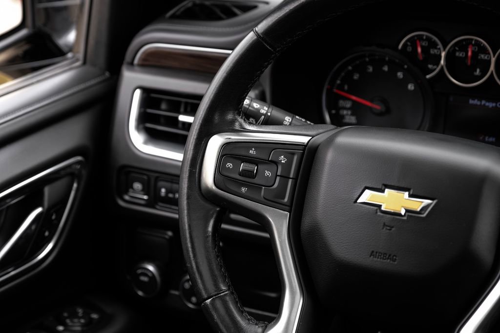 Used 2021 Chevrolet Suburban LT image 14