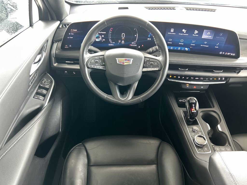 Used 2025 Cadillac XT4 Premium Luxury FWD image 37