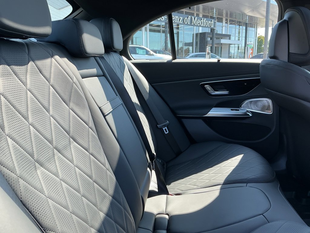 New 2027 Mercedes-Benz E 450 4MATIC Sedan image 20