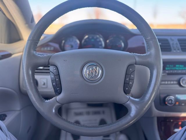Used 2008 Buick Lucerne CXS image 9