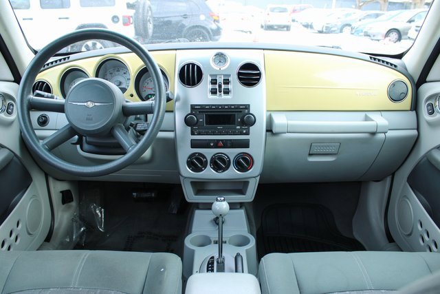 Used 2007 Chrysler PT Cruiser Touring w/ Fleet Value Group I image 15