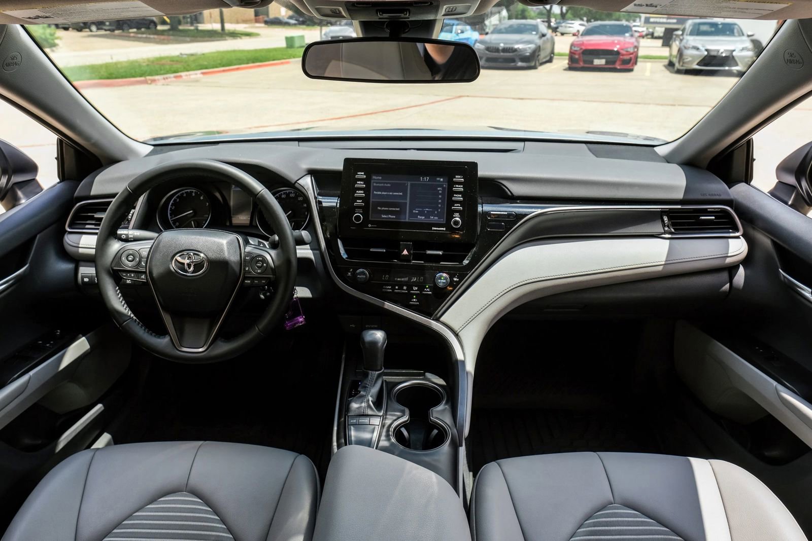 Used 2023 Toyota Camry SE FWD image 18