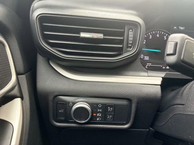 Used 2022 Ford Explorer XLT image 27