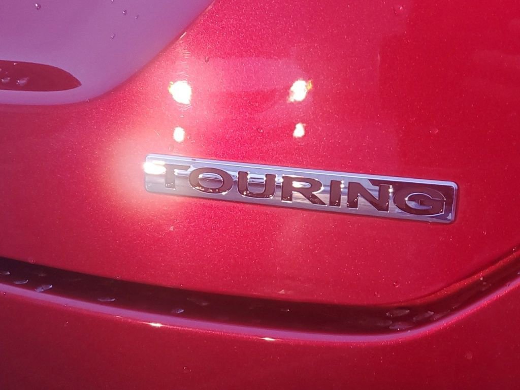 Used 2023 Honda Pilot Touring image 8